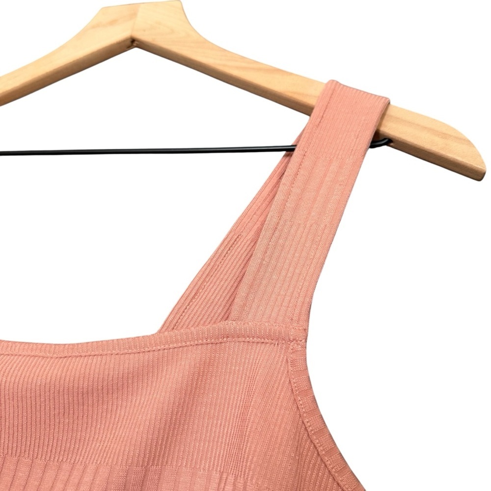 Roxy Ribbed and Cropped Tank Top - Picture 4 of 7